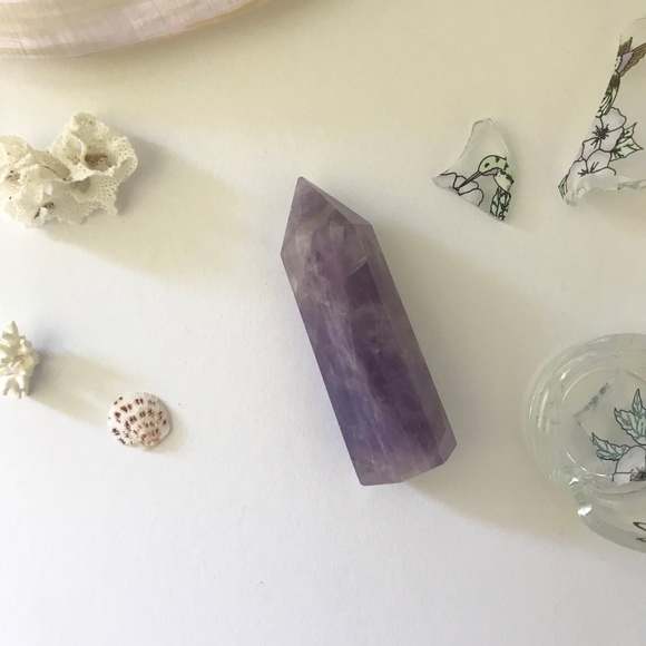 Amethyst Crystal - Obelisk Point Tower Pillar - Picture 3 of 8